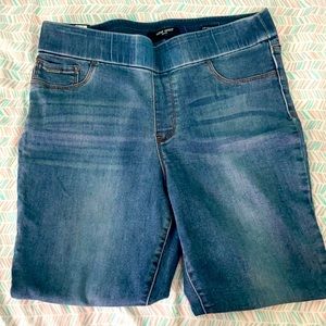 Jegging from Nine West.